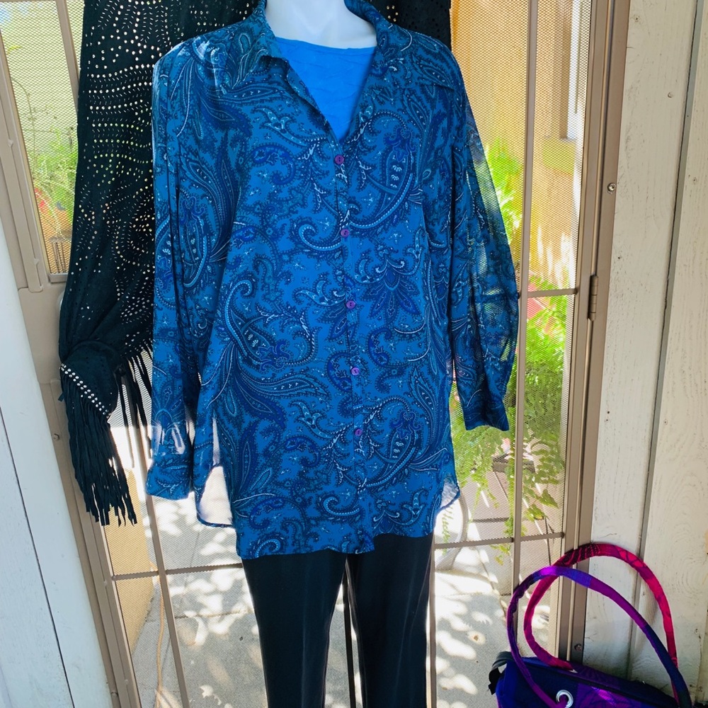 Beautiful blouse - Picture 8 of 8